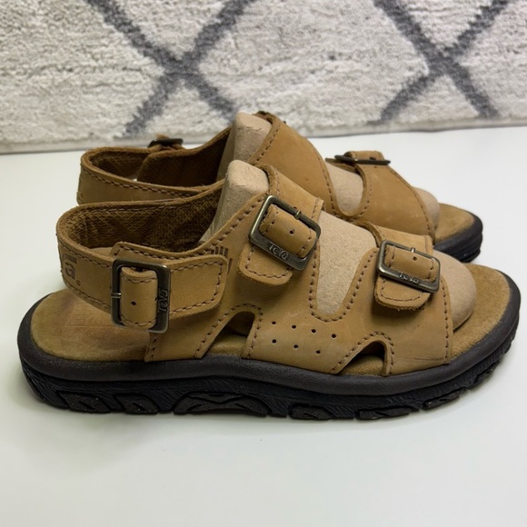 Teva Men’s 9 Captain Strap On Leather Jesus Sandals 
Older Style New Condition - Picture 1 of 12